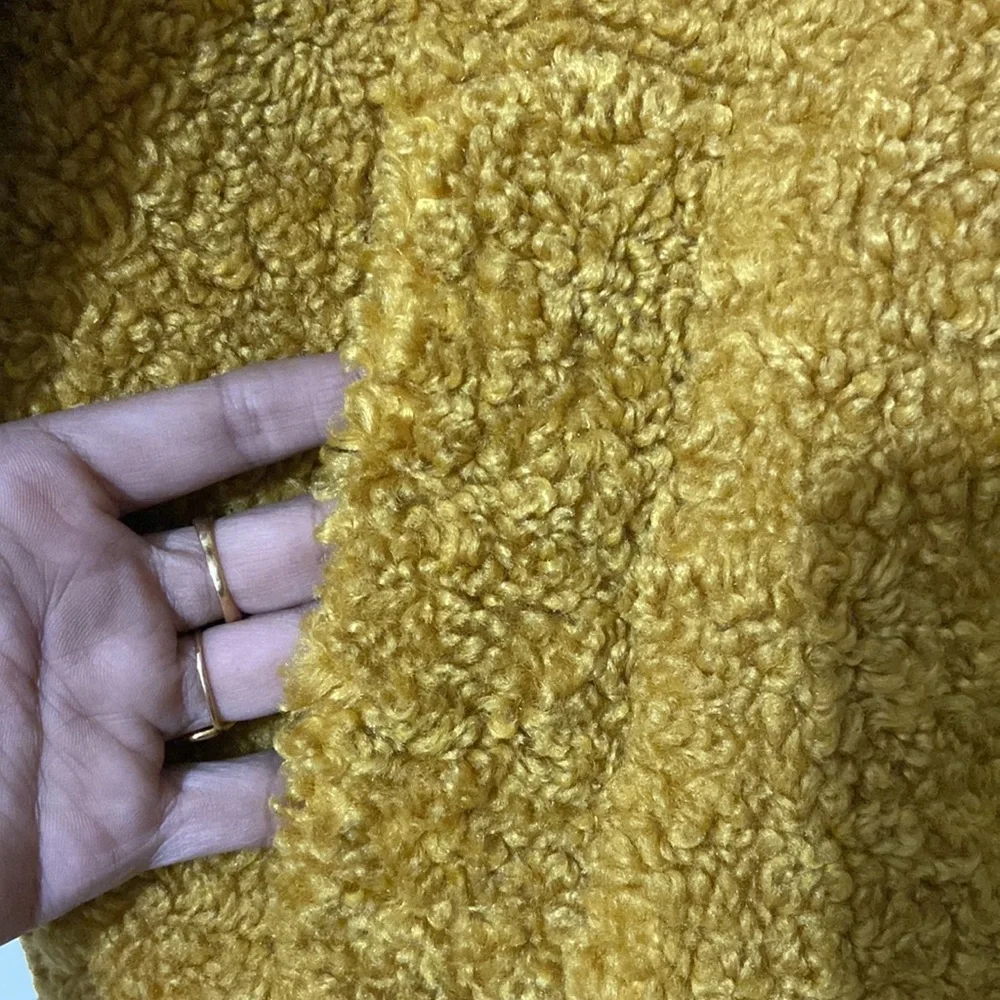 FOREVER21 SHEARLING COAT 🧥 - Picture 8 of 9